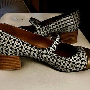 NWT Mod Shoes Mary Janes